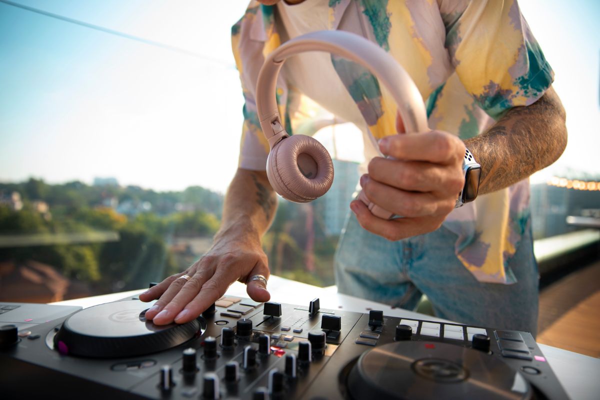 Discover Morocco's Must-See Festivals in 2024 with Abama Car